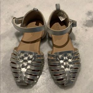 EUC • Silver Old Navy Sandals • Size 7
